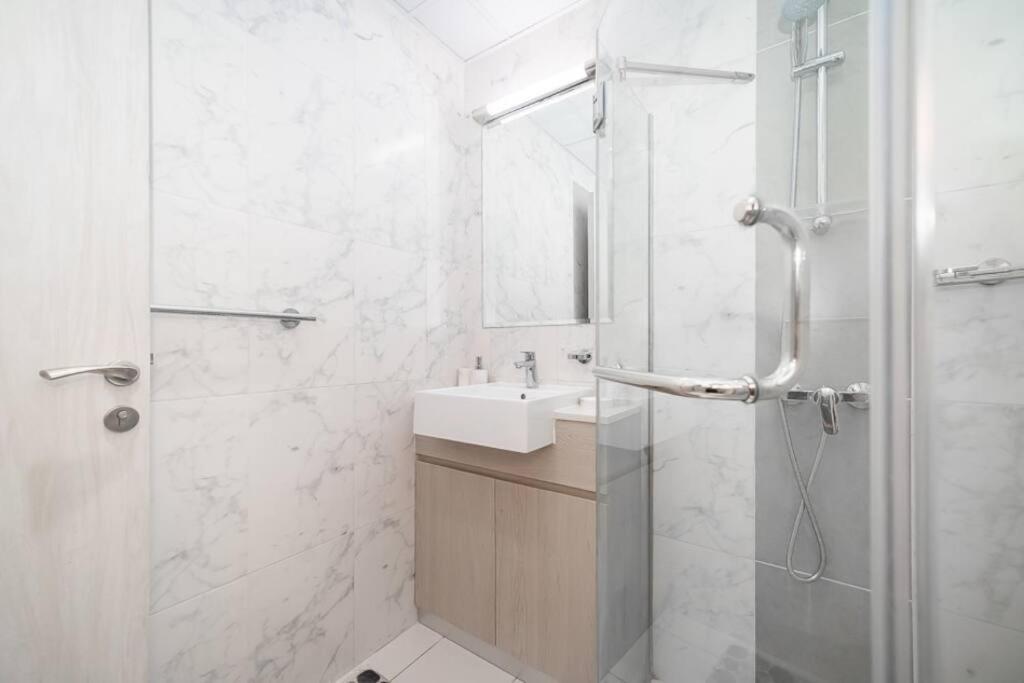 Stonetree - Cozy Fully-furnished 1 Br Dubai