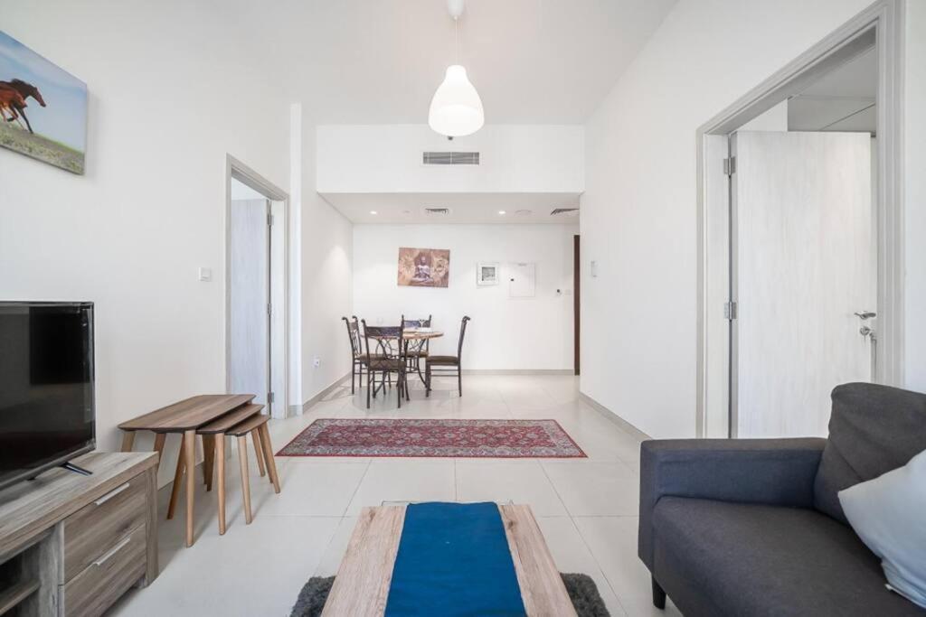 Stonetree - Cozy Fully-furnished 1 Br Apartment *
