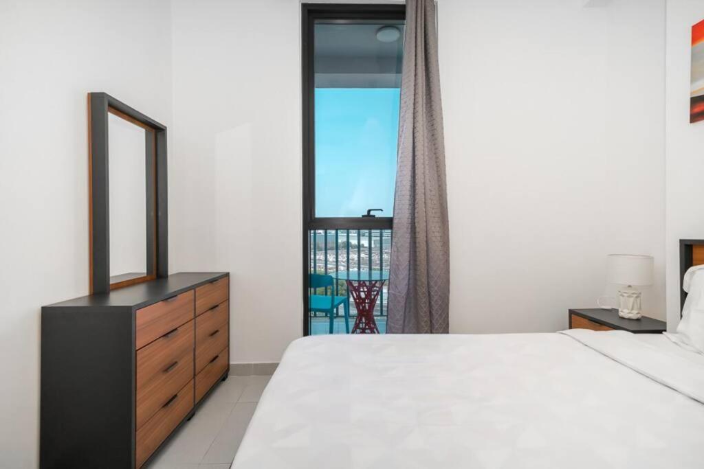 Stonetree - Cozy Fully-furnished 1 Br Dubai